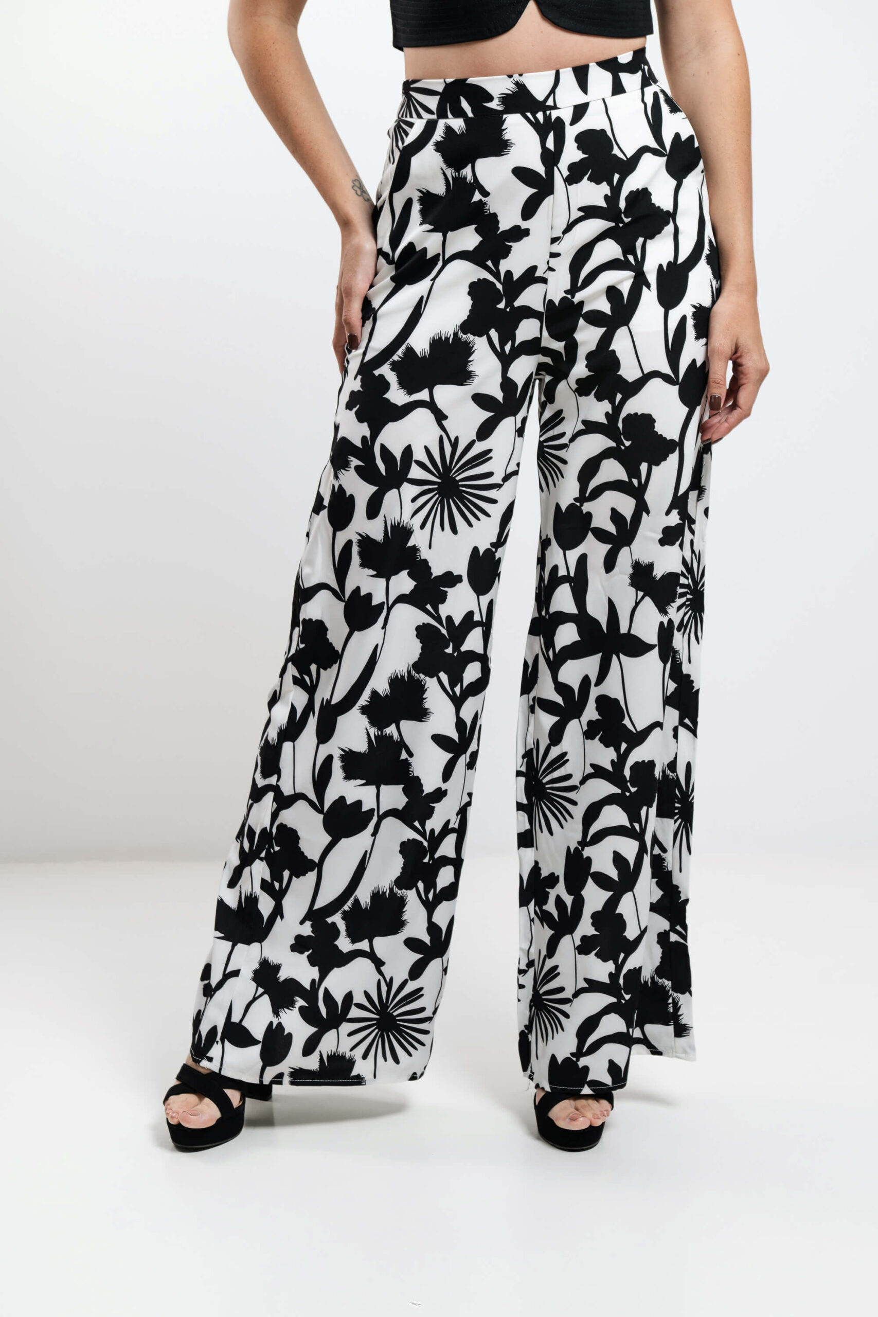 Pantalón negro/blanco