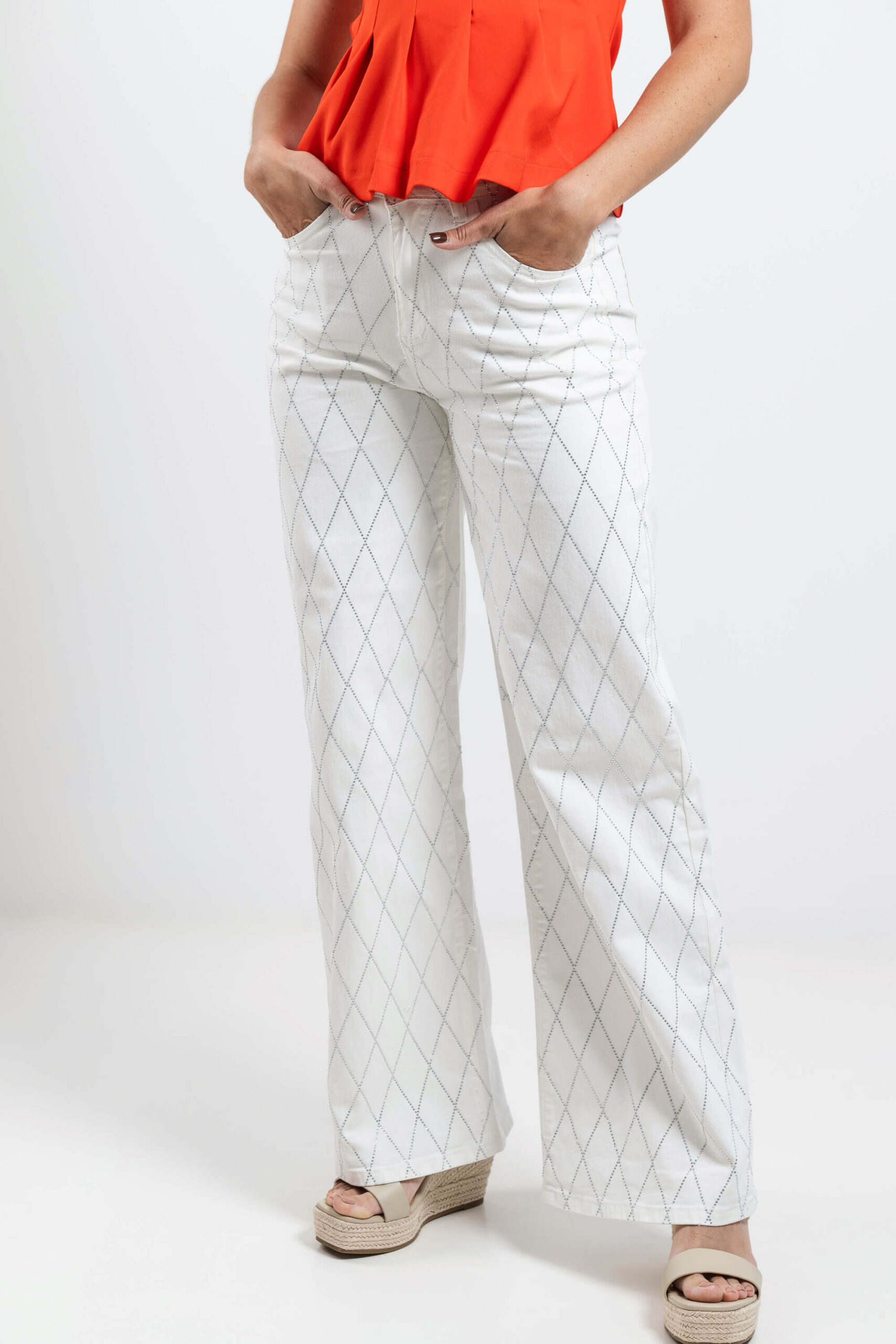 Pantalón blanco con brillos
